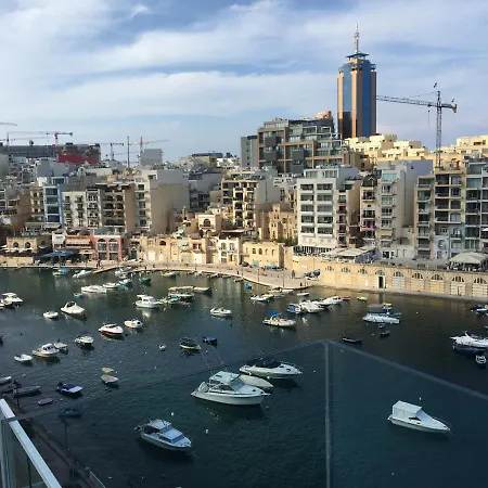 Seafront Penthouse Triplex- Roof Terrace & Hot Tub *